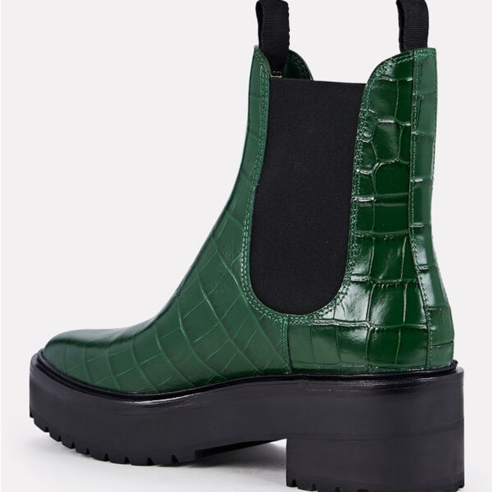 Reggie Croc-Effect Chelsea Boots